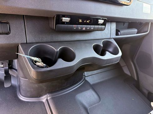 Used 2024 Mercedes-Benz Sprinter 144 Cargo image 29