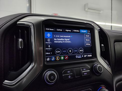 Used 2022 Chevrolet Silverado 2500 LTZ w/ Safety Package image 11