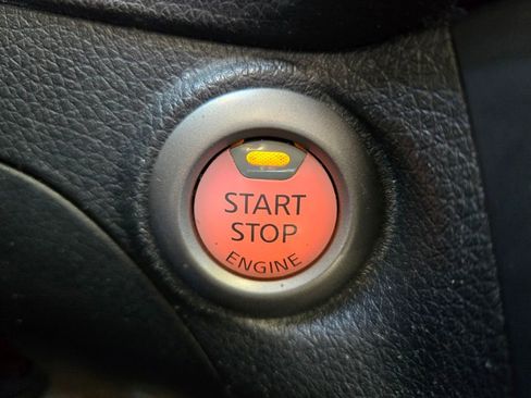 Used 2019 Nissan Sentra SV w/ Exterior Package image 30