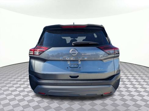 Used 2023 Nissan Rogue SV image 4