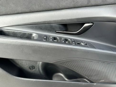 Used 2025 Hyundai Elantra N image 17