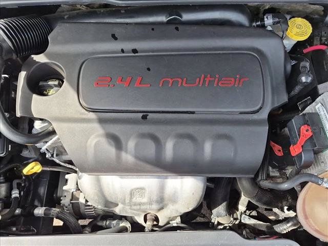 Used 2018 Jeep Compass Limited w/ Safe & Security Group FWD image 22