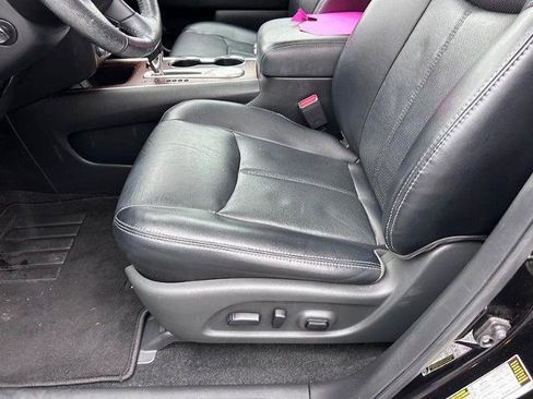 Used 2019 Nissan Pathfinder Platinum image 24