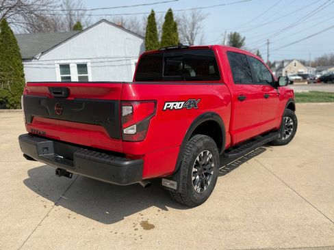 Used 2024 Nissan Titan PRO-4X w/ Pro-4x Convenience Package image 6