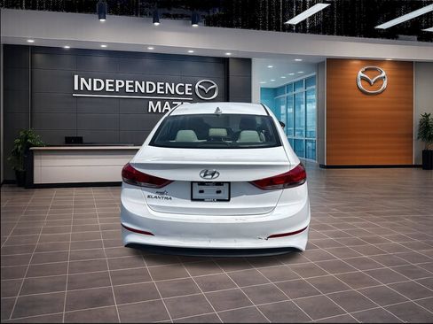 Used 2018 Hyundai Elantra Value Edition FWD image 4