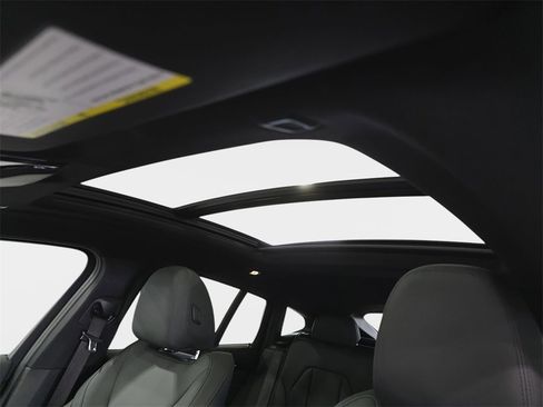 Used 2021 BMW X4 xDrive30i w/ Convenience Package image 28