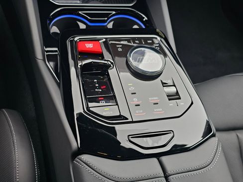 New 2026 BMW M5 w/ Carbon Package image 55