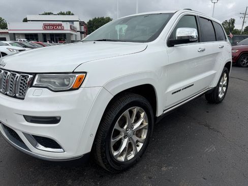 Used 2019 Jeep Grand Cherokee Summit AWD/4WD image 9