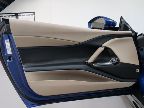 Certified 2021 Ferrari 812 GTS Base image 77