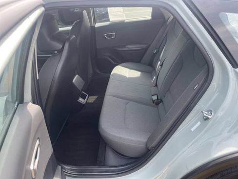 Used 2025 Kia K4 FWD image 29