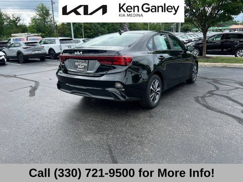 Certified 2023 Kia Forte LXS FWD image 9