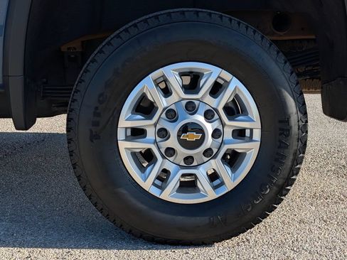 Used 2026 Chevrolet Silverado 2500 LT w/ Safety Package AWD/4WD image 26