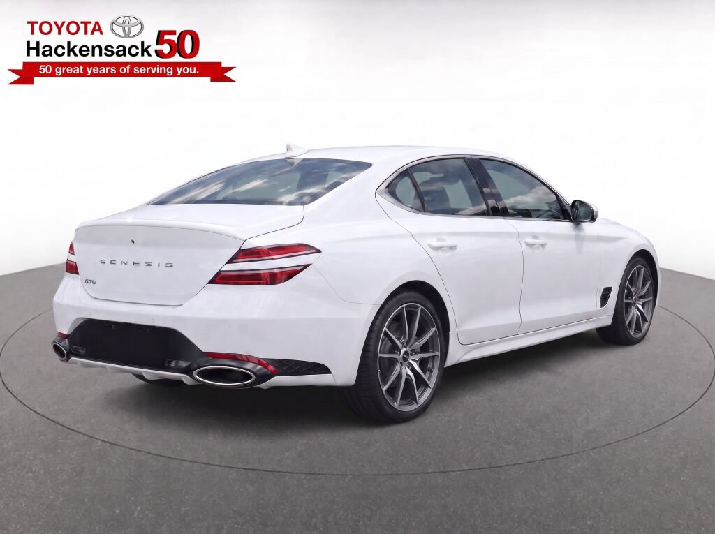 Used 2025 Genesis G70 2.5T image 37