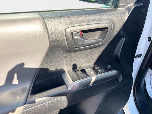 Used 2023 Toyota Tacoma SR5 image 17