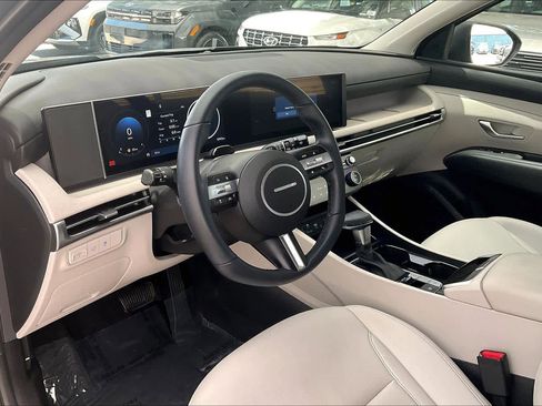 Certified 2025 Hyundai Tucson SEL FWD image 18