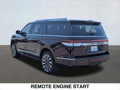 Used 2024 Lincoln Navigator L Reserve AWD/4WD image 3