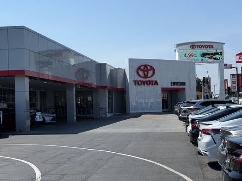 Used 2026 Toyota 4Runner SR5 AWD/4WD image 6