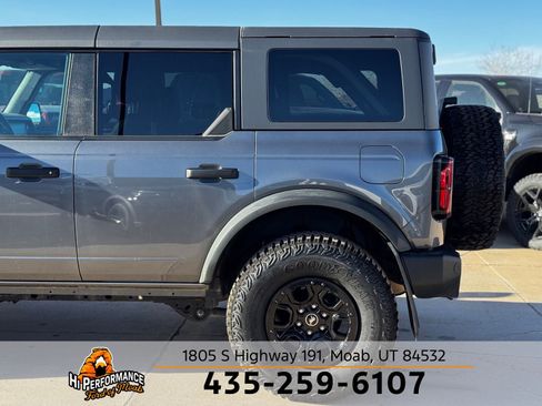 Used 2023 Ford Bronco Wildtrak image 10
