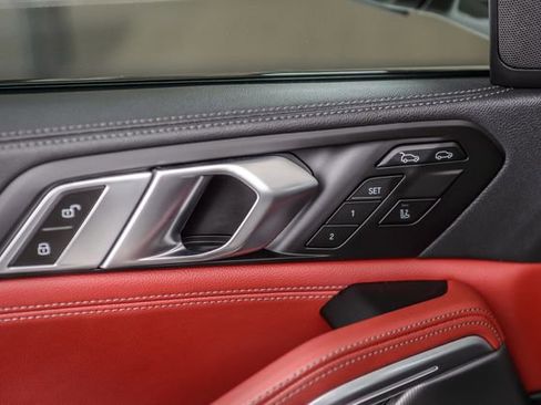 Used 2022 BMW X6 xDrive40i w/ M Sport Package image 47