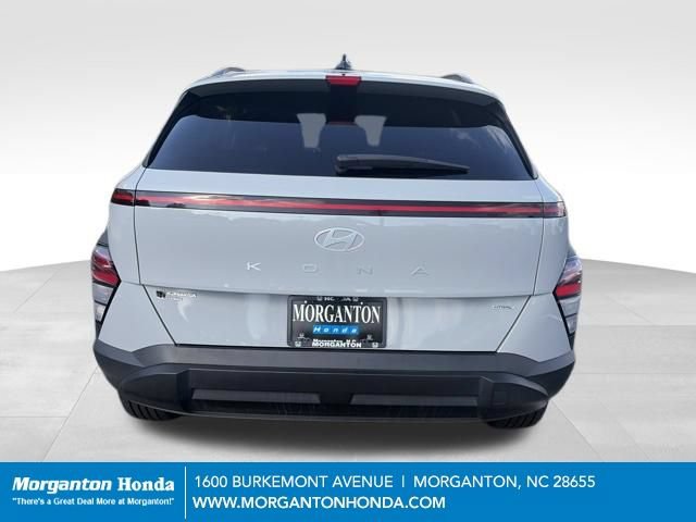 Used 2025 Hyundai Kona SEL AWD/4WD image 6