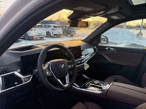 New 2026 BMW X5 xDrive50e image 12