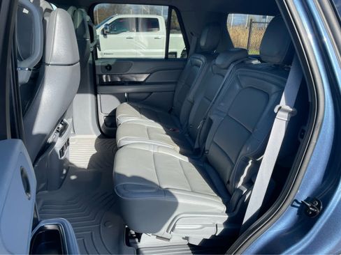 Used 2018 Lincoln Navigator Reserve w/ Technology Package image 35