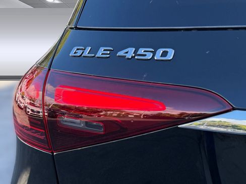 New 2026 Mercedes-Benz GLE 450 4MATIC image 9