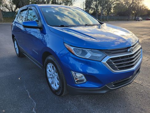 Certified 2019 Chevrolet Equinox LT image 3