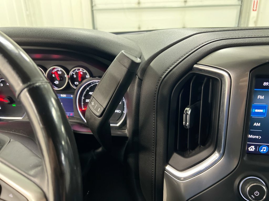 Used 2021 Chevrolet Silverado 1500 RST w/ Z71 Off-Road Package AWD/4WD image 17