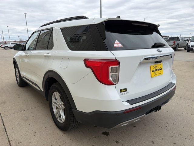 Used 2022 Ford Explorer XLT w/ Equipment Group 202A AWD/4WD image 5