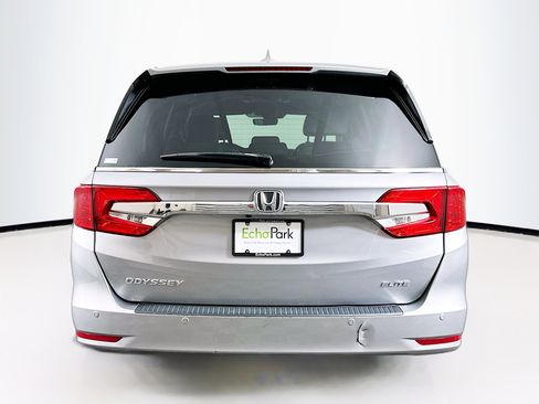 Used 2018 Honda Odyssey Elite image 7