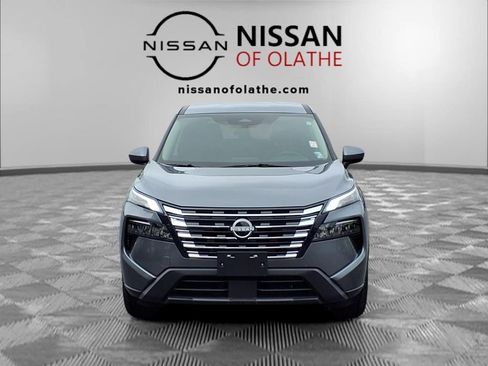 Used 2025 Nissan Rogue SV FWD image 33