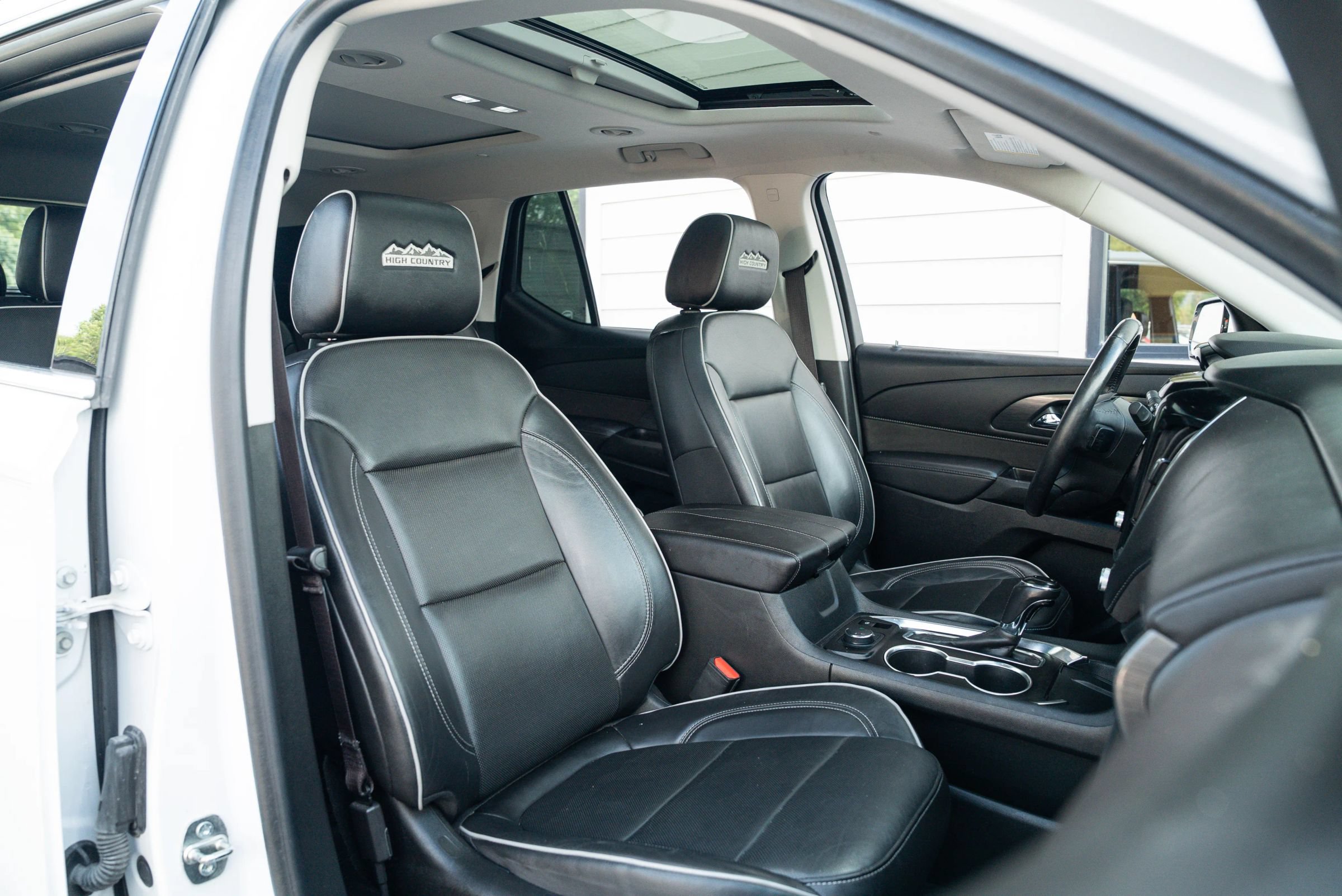 Used 2020 Chevrolet Traverse High Country AWD/4WD image 21