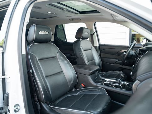Used 2020 Chevrolet Traverse High Country AWD/4WD image 21