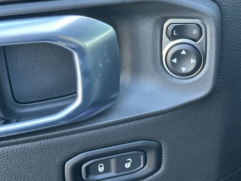 New 2026 Jeep Wrangler Unlimited Rubicon image 13