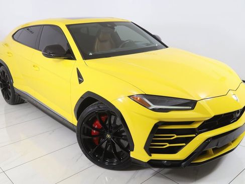 Used 2019 Lamborghini Urus image 27