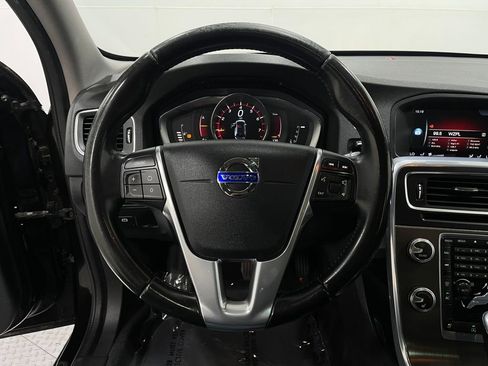 Used 2016 Volvo V60 T5 Premier image 21