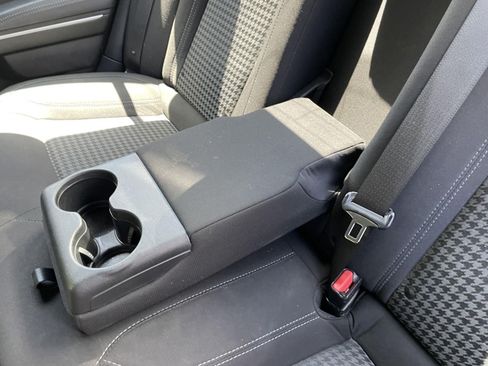 Used 2023 Dodge Charger SXT RWD image 37