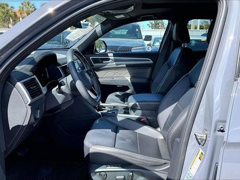 Certified 2021 Volkswagen Atlas Cross Sport SEL image 21