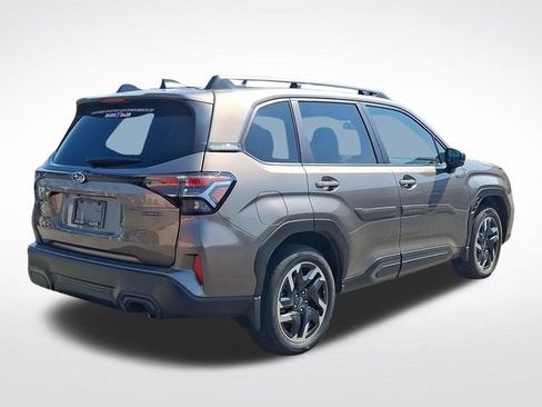Used 2025 Subaru Forester Limited AWD/4WD image 6