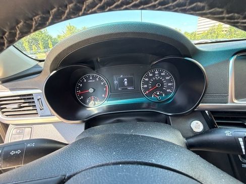 Used 2017 Kia Optima EX FWD image 19