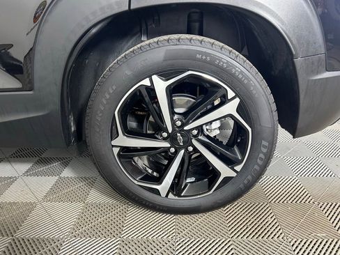 Used 2023 Chevrolet TrailBlazer RS w/ Sun and Liftgate Package AWD/4WD image 24