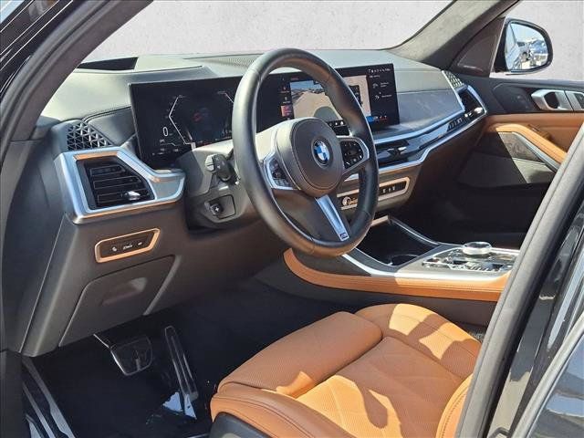 Certified 2024 BMW X7 xDrive40i w/ M Sport Package AWD/4WD image 10