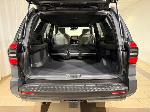 New 2026 Toyota 4Runner SR5 image 12