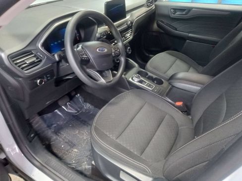 Certified 2025 Ford Escape Active AWD/4WD image 10