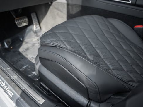 New 2026 Mercedes-Benz S 580 4MATIC Sedan image 36