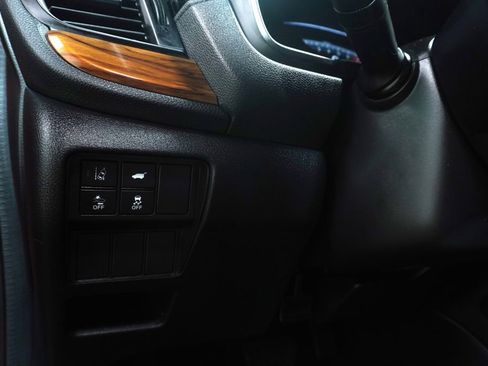 Used 2020 Honda CR-V Touring image 25