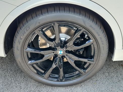 New 2027 BMW X7 xDrive40i w/ M Sport Package AWD/4WD image 6