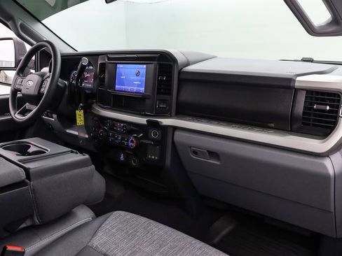 Certified 2025 Ford F350 XLT image 20