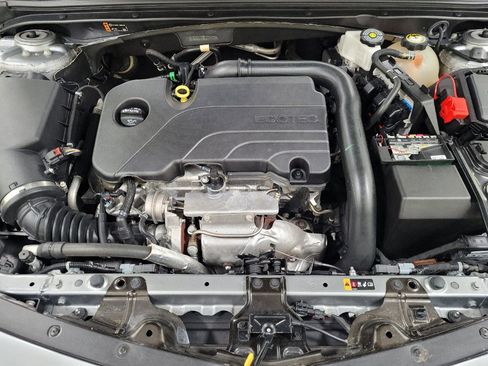 Used 2024 Chevrolet Malibu LT FWD image 30